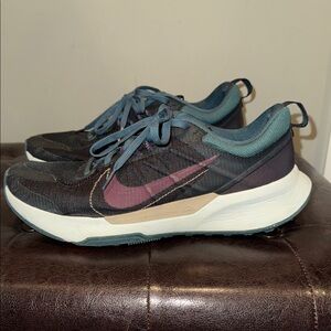 Nike Trail Juniper trail running shoes size 8.5